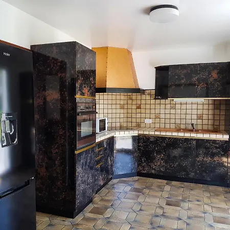 Villa Grande Avec Jardin Privatif - Bagneres De Luchon